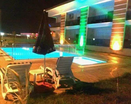 çağlar Apart *
