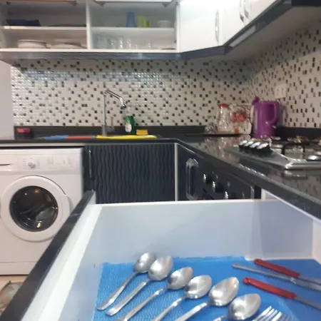 çağlar Apart *